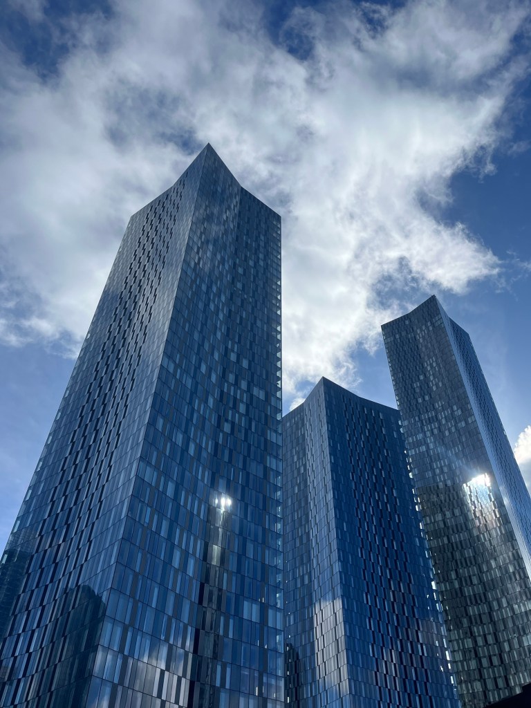 Tall modern sky scrappers